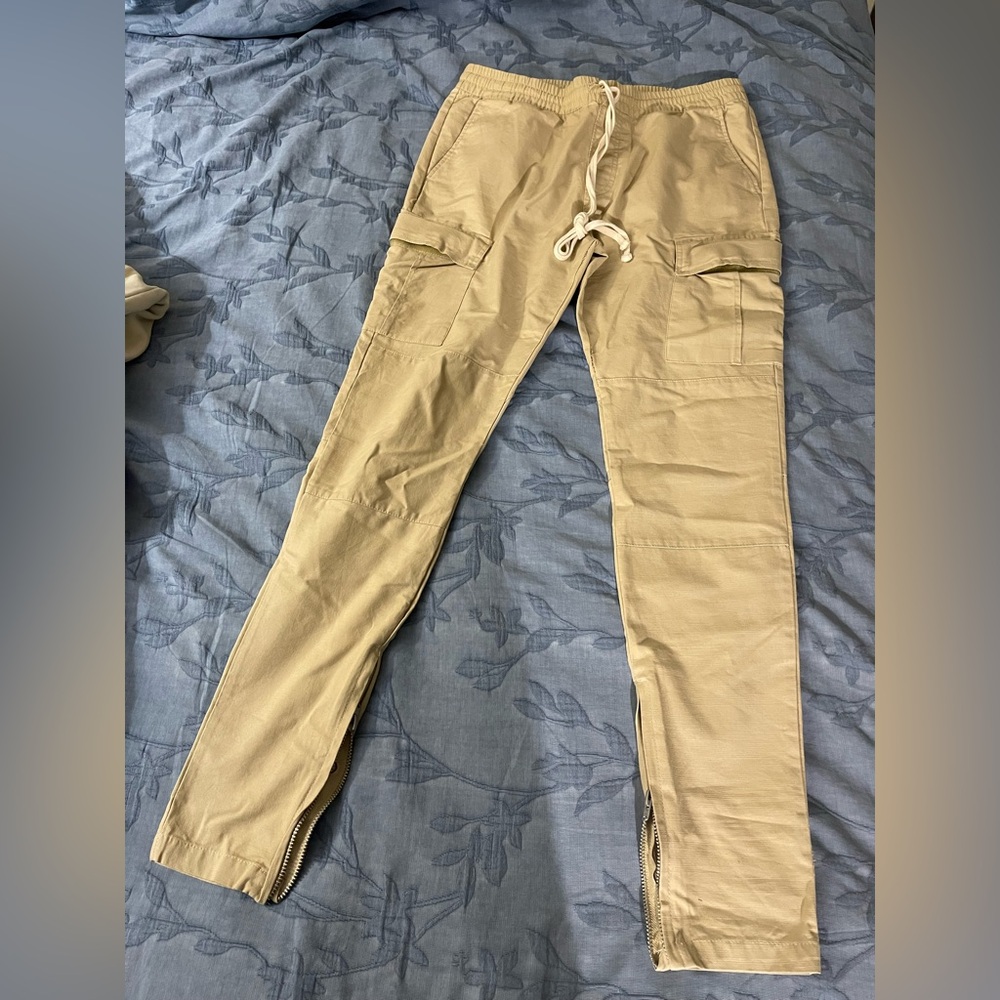 Fear of God Essentials Men's Cargo Pants